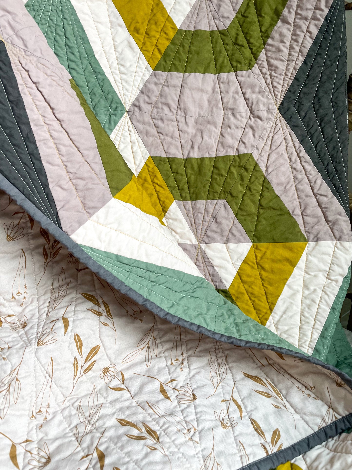Heirloom Quilt in Modern Hex