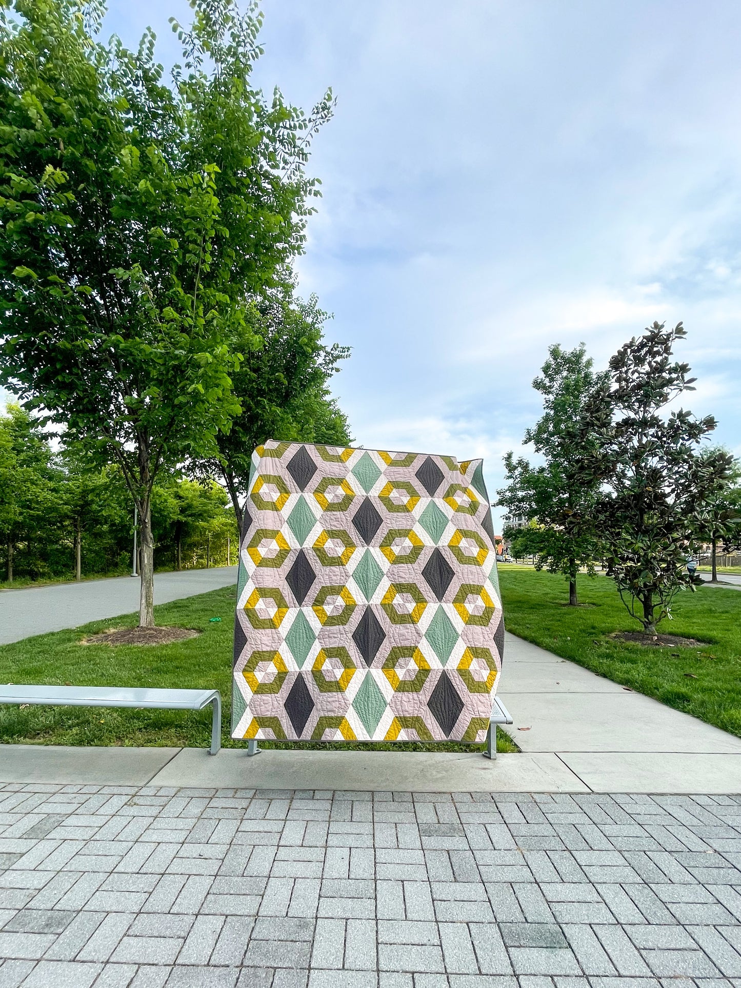 Heirloom Quilt in Modern Hex