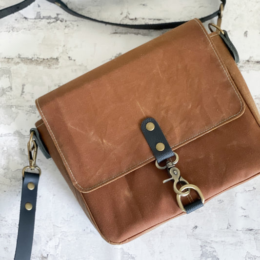 Classic Crossbody