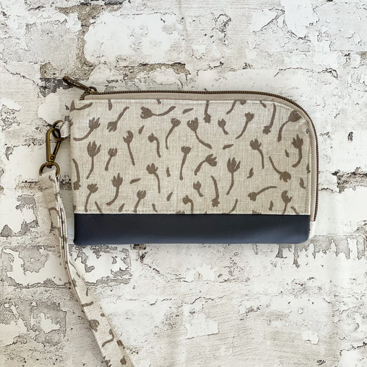 Wristlet