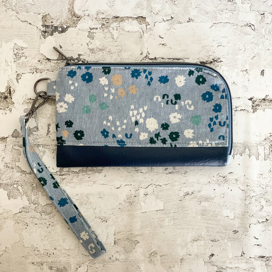 Wristlet