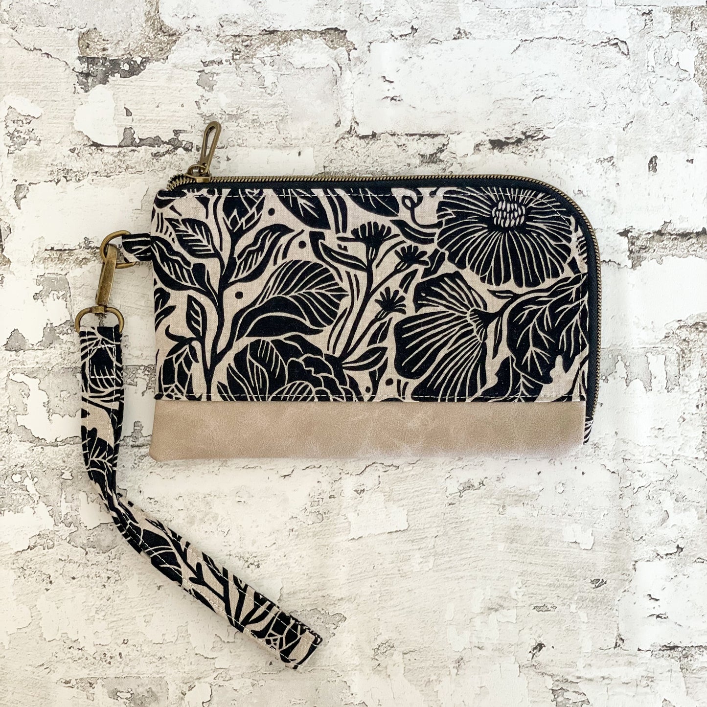 Wristlet