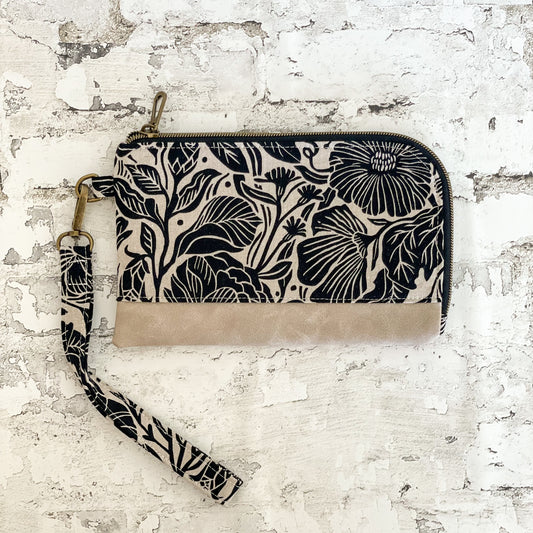 Wristlet