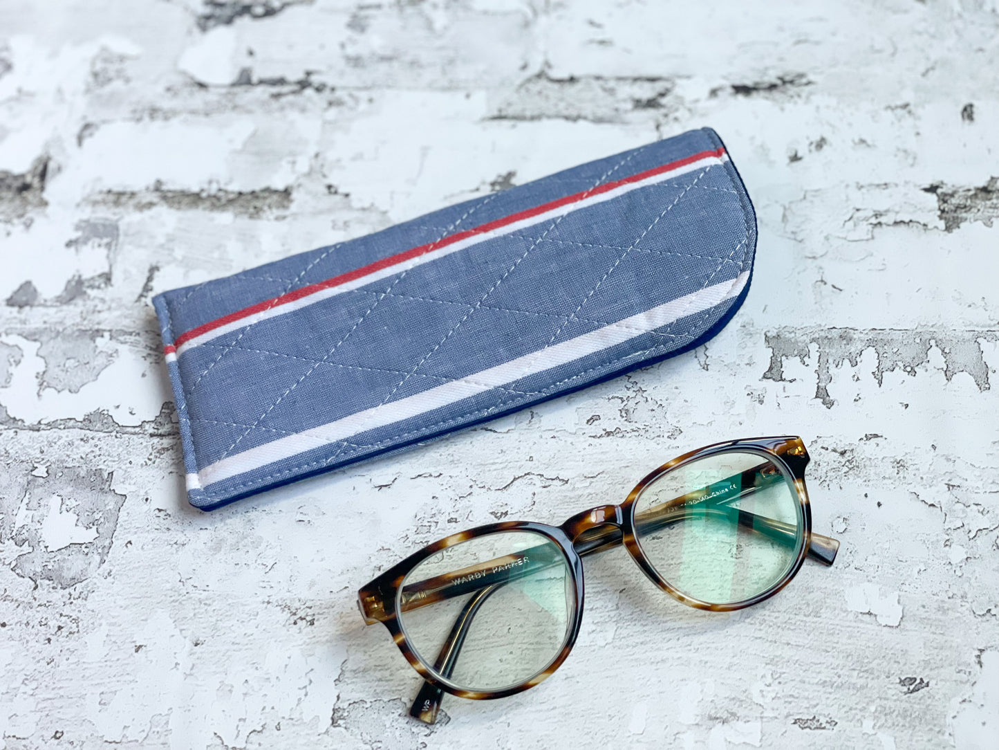 Quilted Eye Glass Sleeve