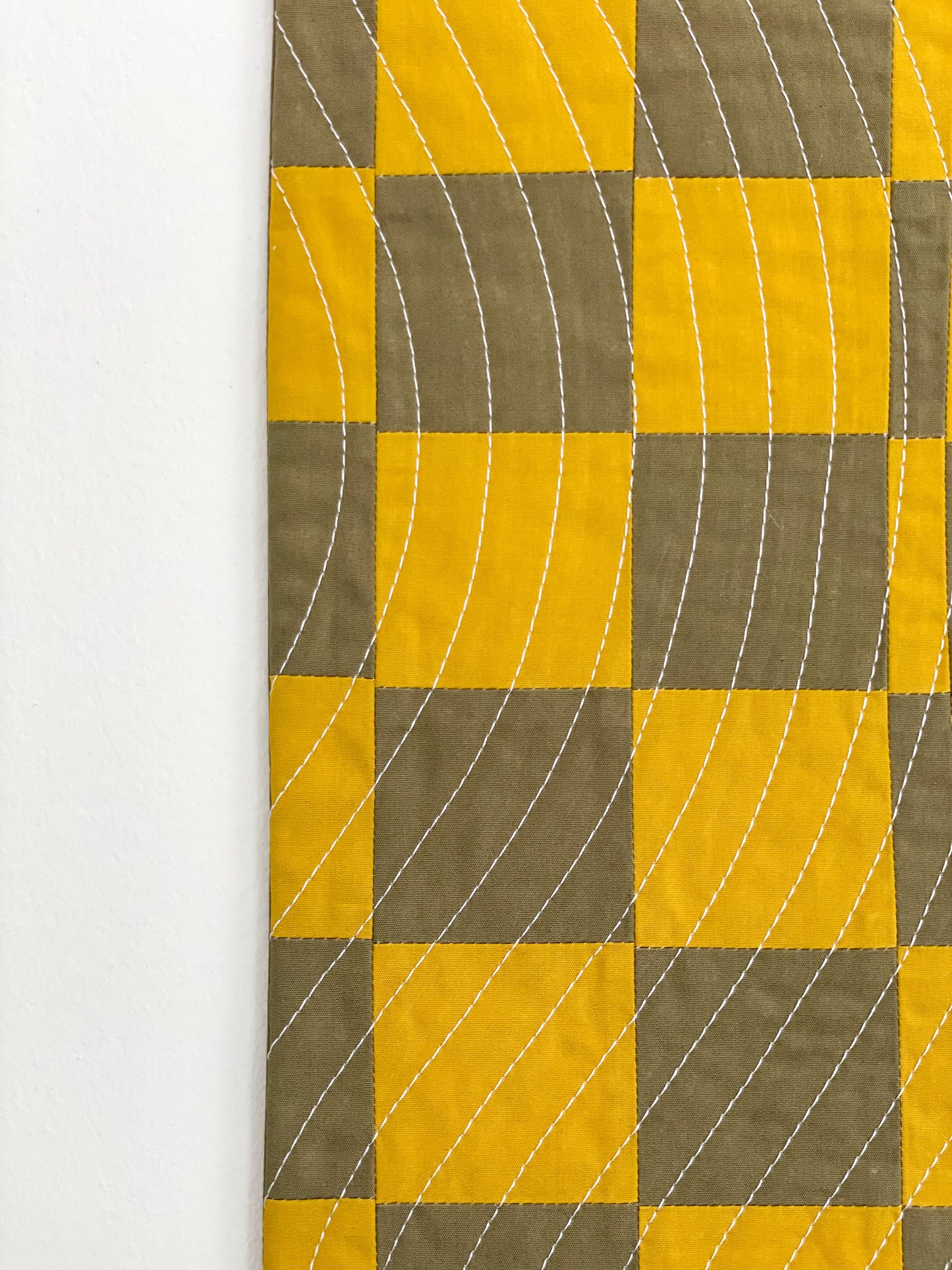 Check Wall Quilt Olive 2
