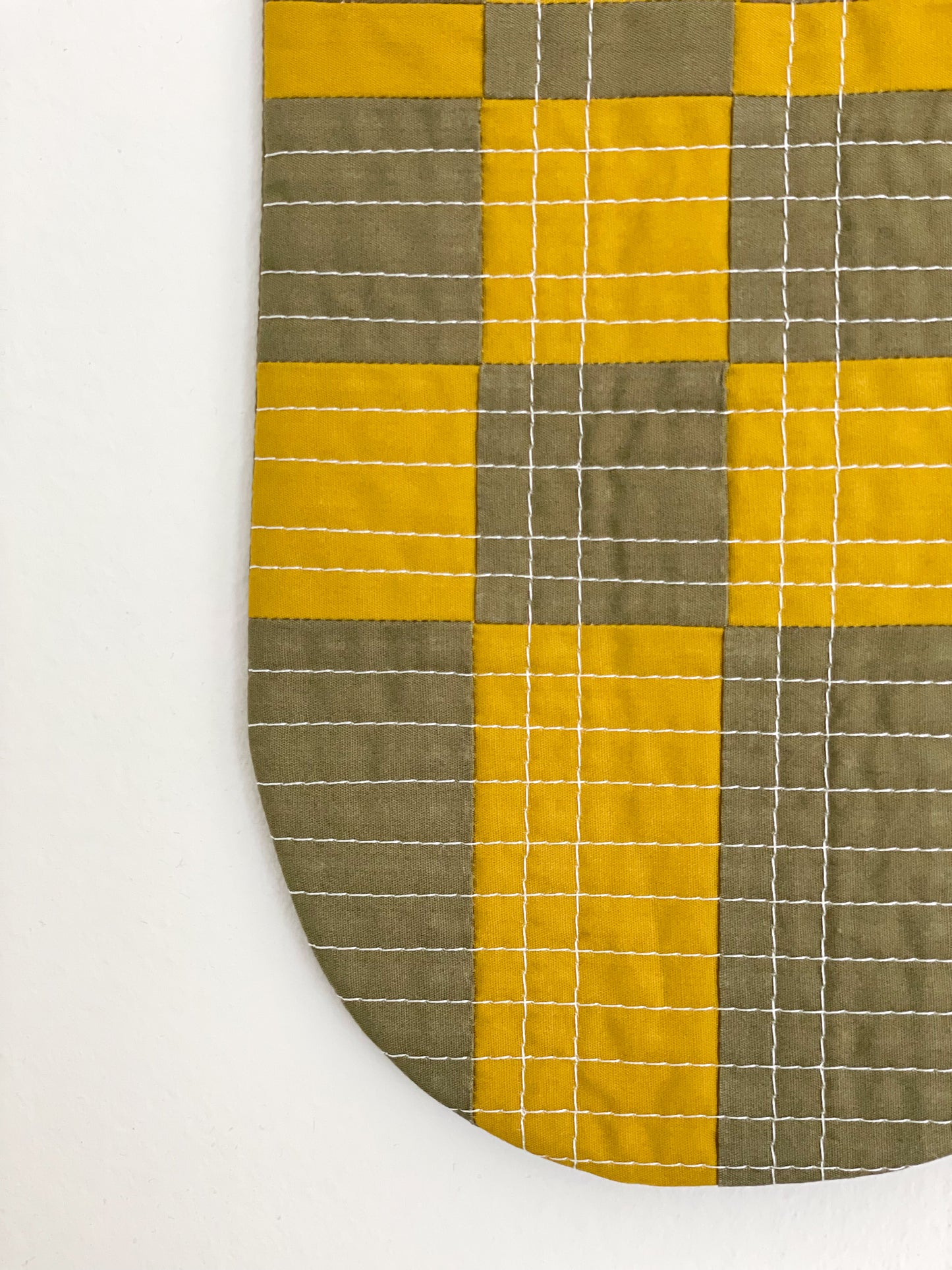 Check Wall Quilt Olive 3