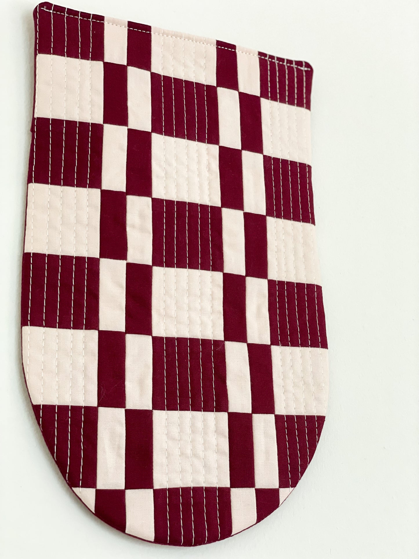 Check Wall Quilt Wine 1